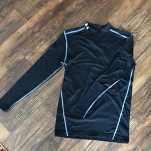 Long sleeve under Armour cold gear compression